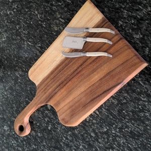 Solid wood cutting board
